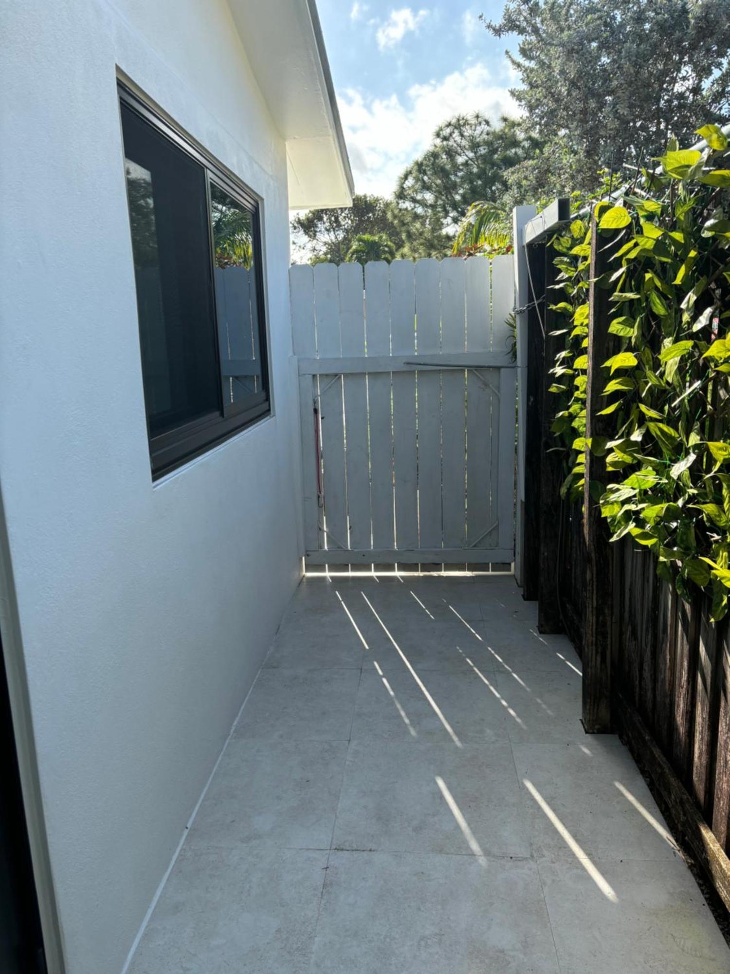 House In 戴尼亚 外观 照片